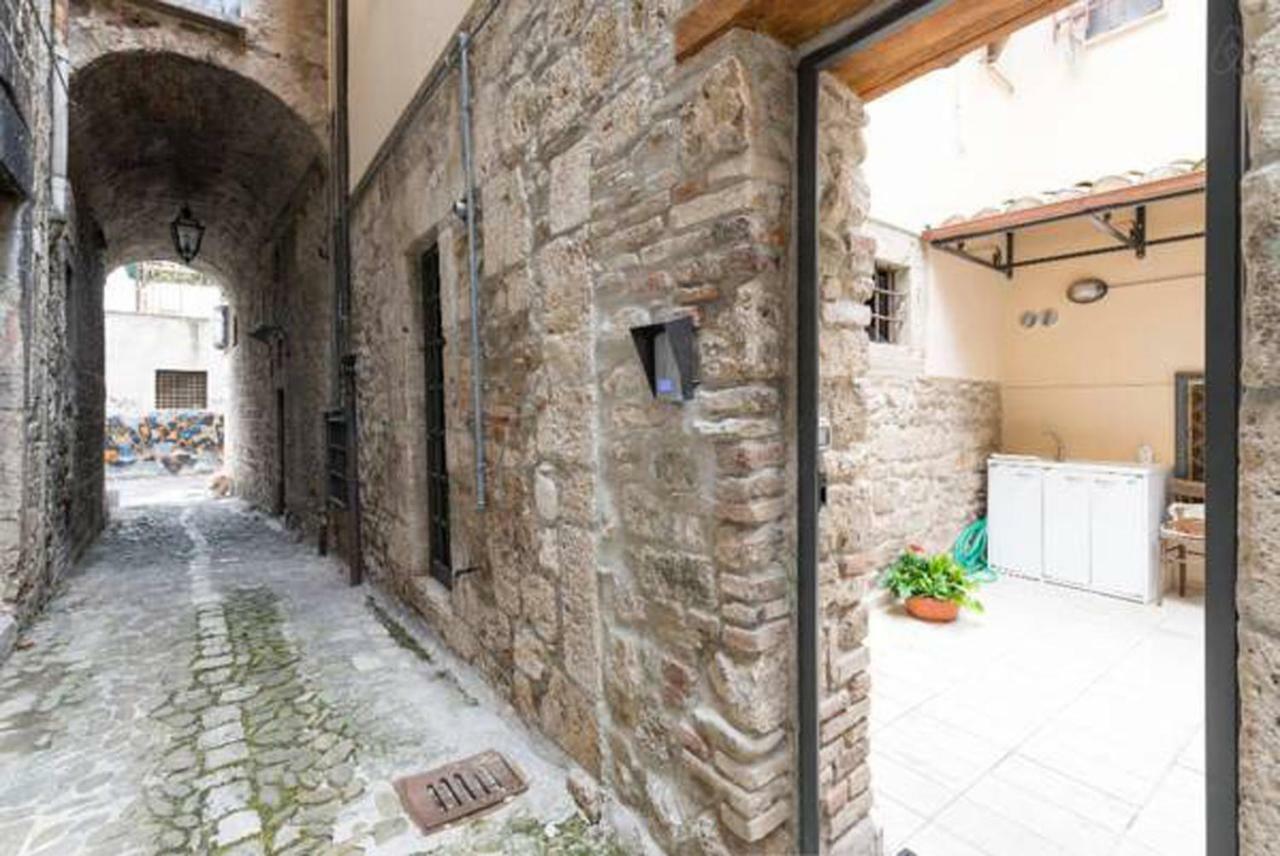 Maisonrua' Acomodação com café da manhã Ascoli Piceno Exterior foto